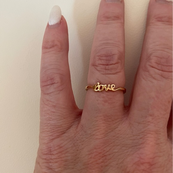 NWT Kris Nations “love” script 18k Gold Ring New Gift Jewelry Women’s size 6 - Picture 12 of 13